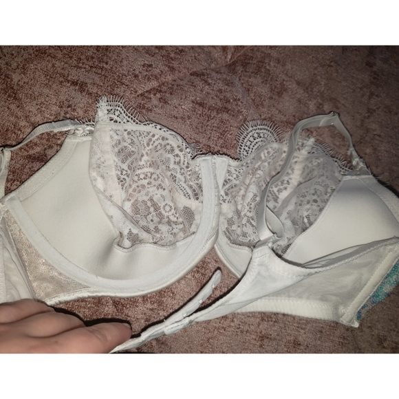 Victoria's Secret Dream Angels Gorgeous Bra - Picture 2 of 10